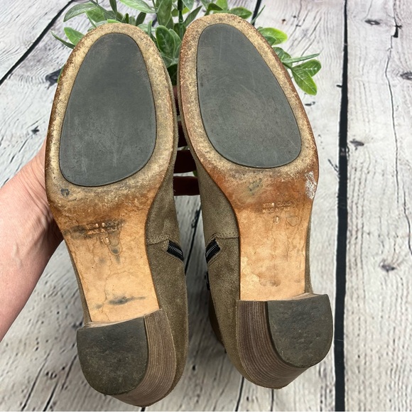 Aquatalia Famous Suede Ankle Boots Block Heel Booties Brown Sz 10 - Picture 13 of 16